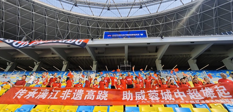 官方网站-演员们的精彩表演令观众们什么不已