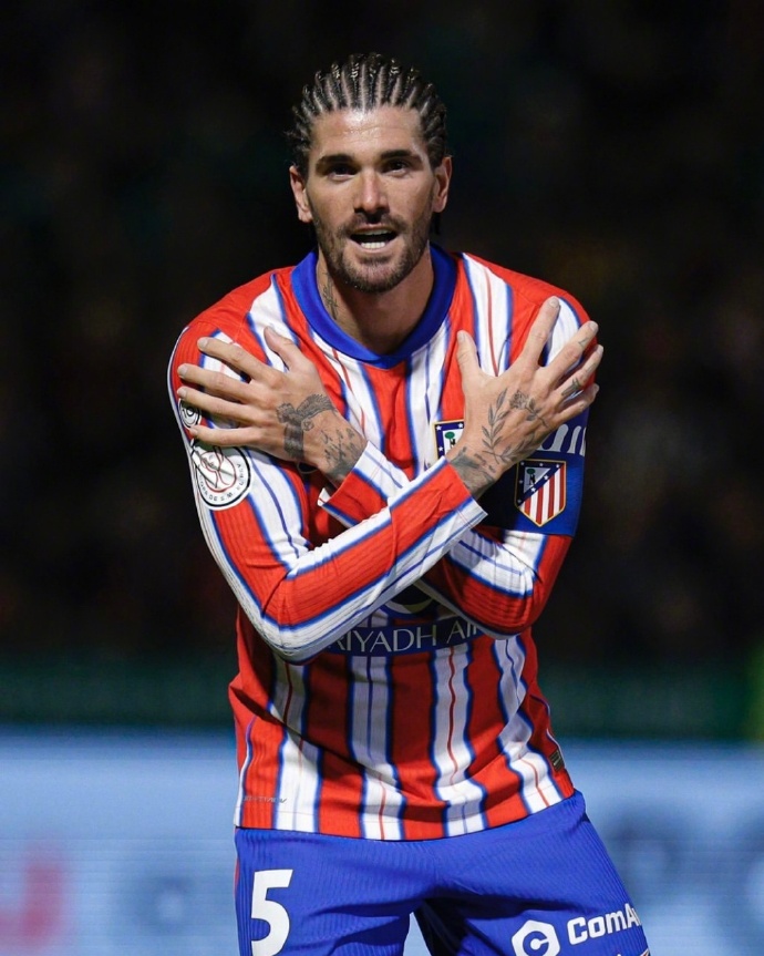 马德里竞技队中场卡雷拉在比赛中发挥出色吗