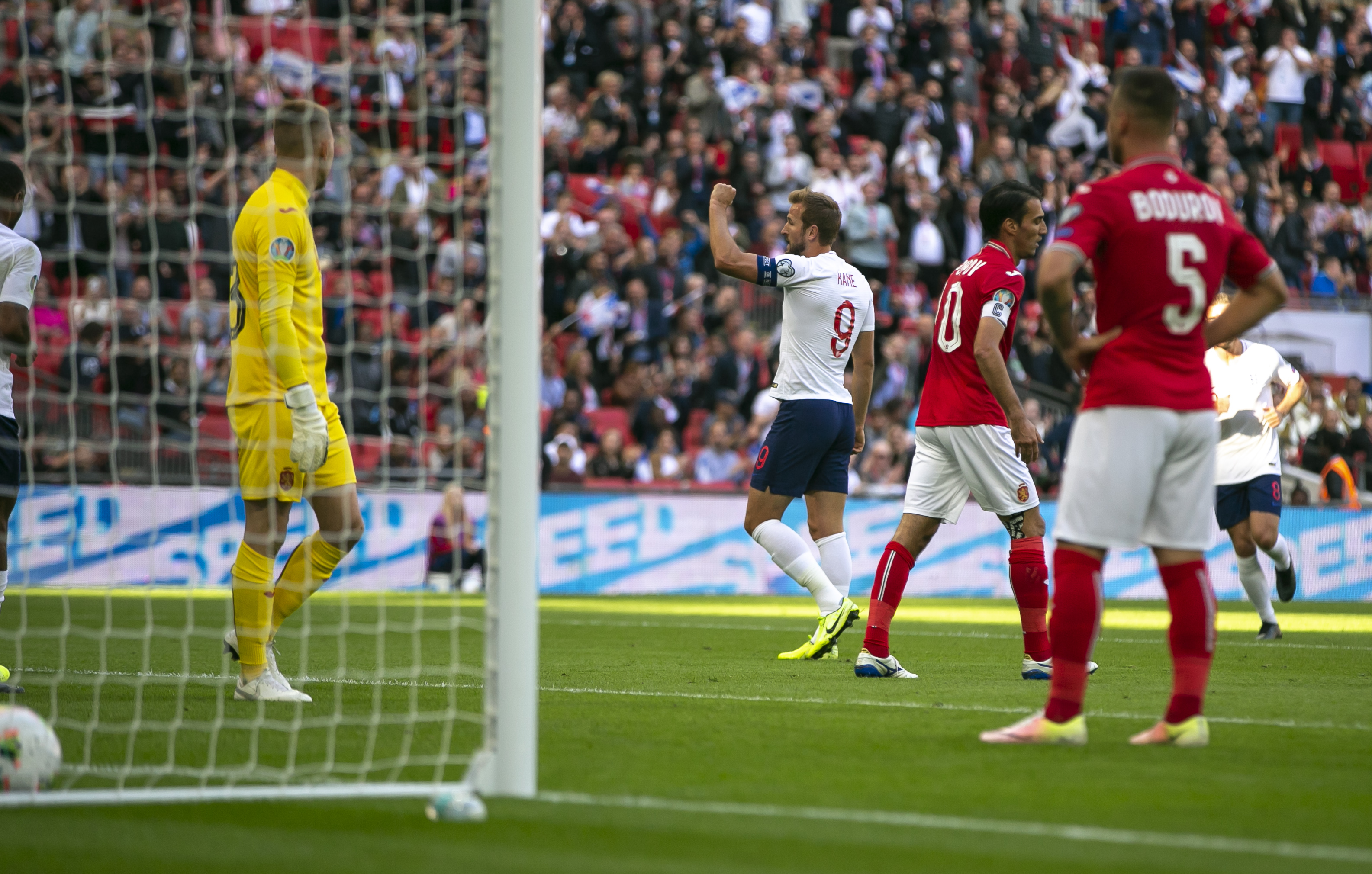 APP下载-芬兰队欧洲杯小组赛