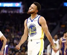 亚博体育-勇士队主教练宣布辞职,球队面临重组怎么办